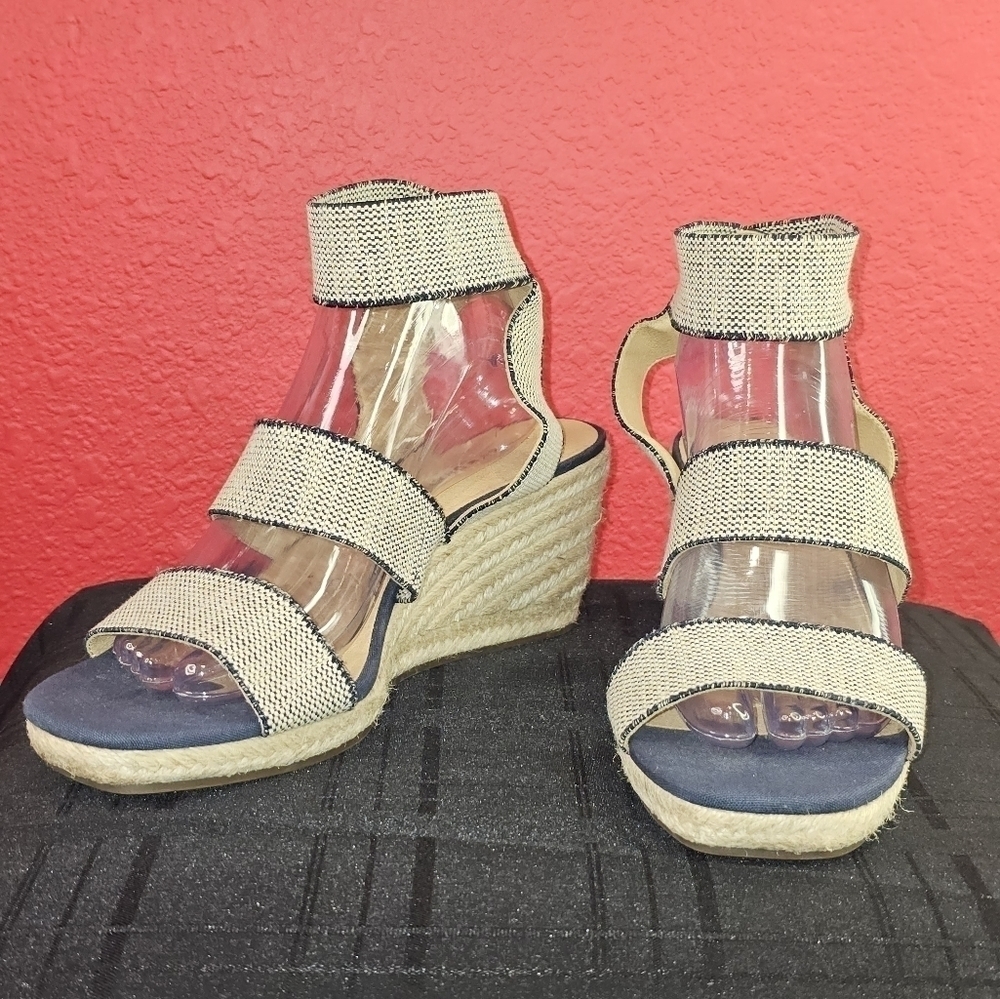 Lucky Brand Mindara Espadrille Platform Wedge , Women's size 10M